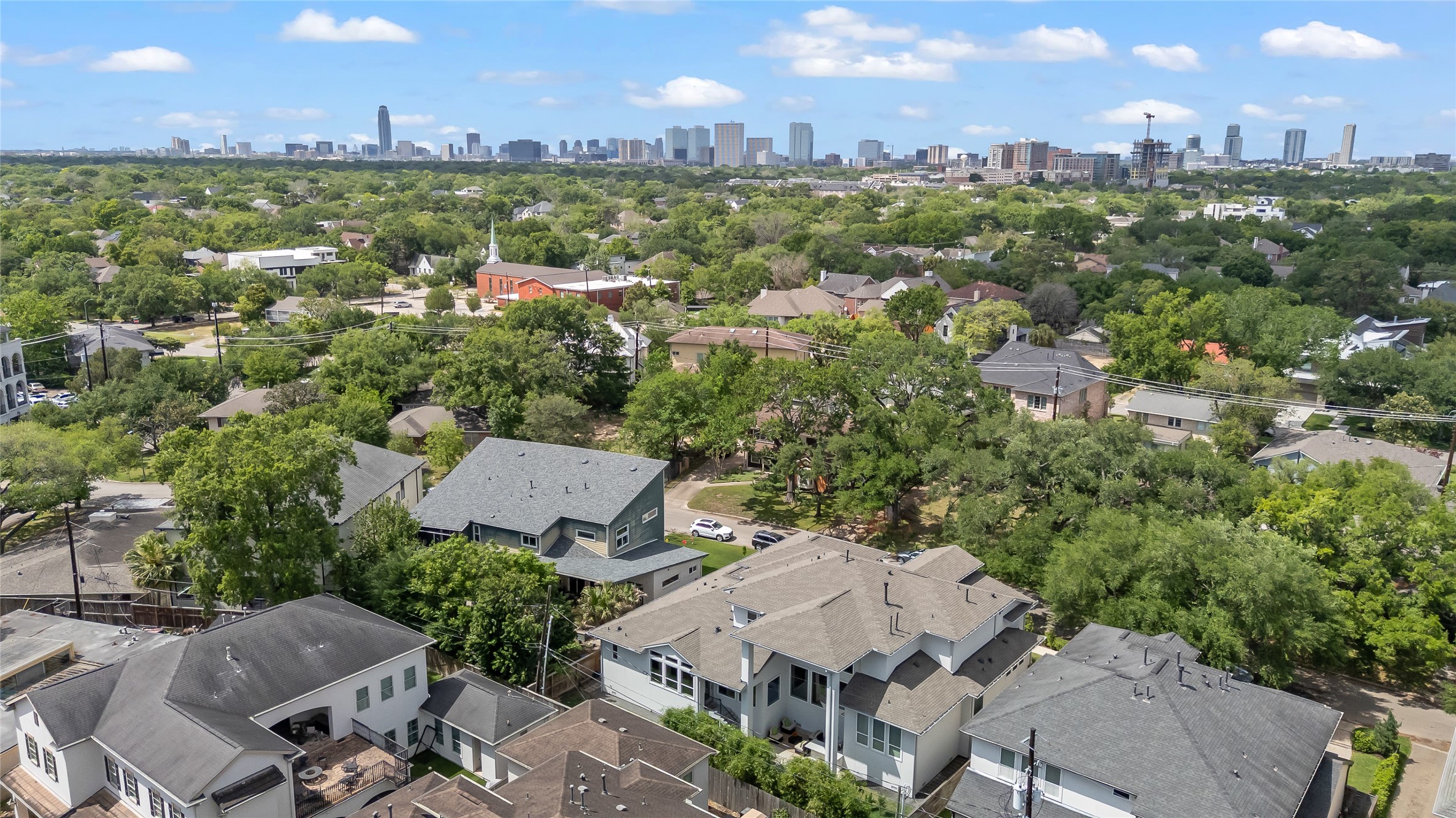 2215 MacArthur Street Houston, TX 77030 - Photo 31 of 33 a view of a city