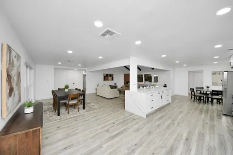 $726,000 | 7819 Pagewood Lane, Houston, TX 77063