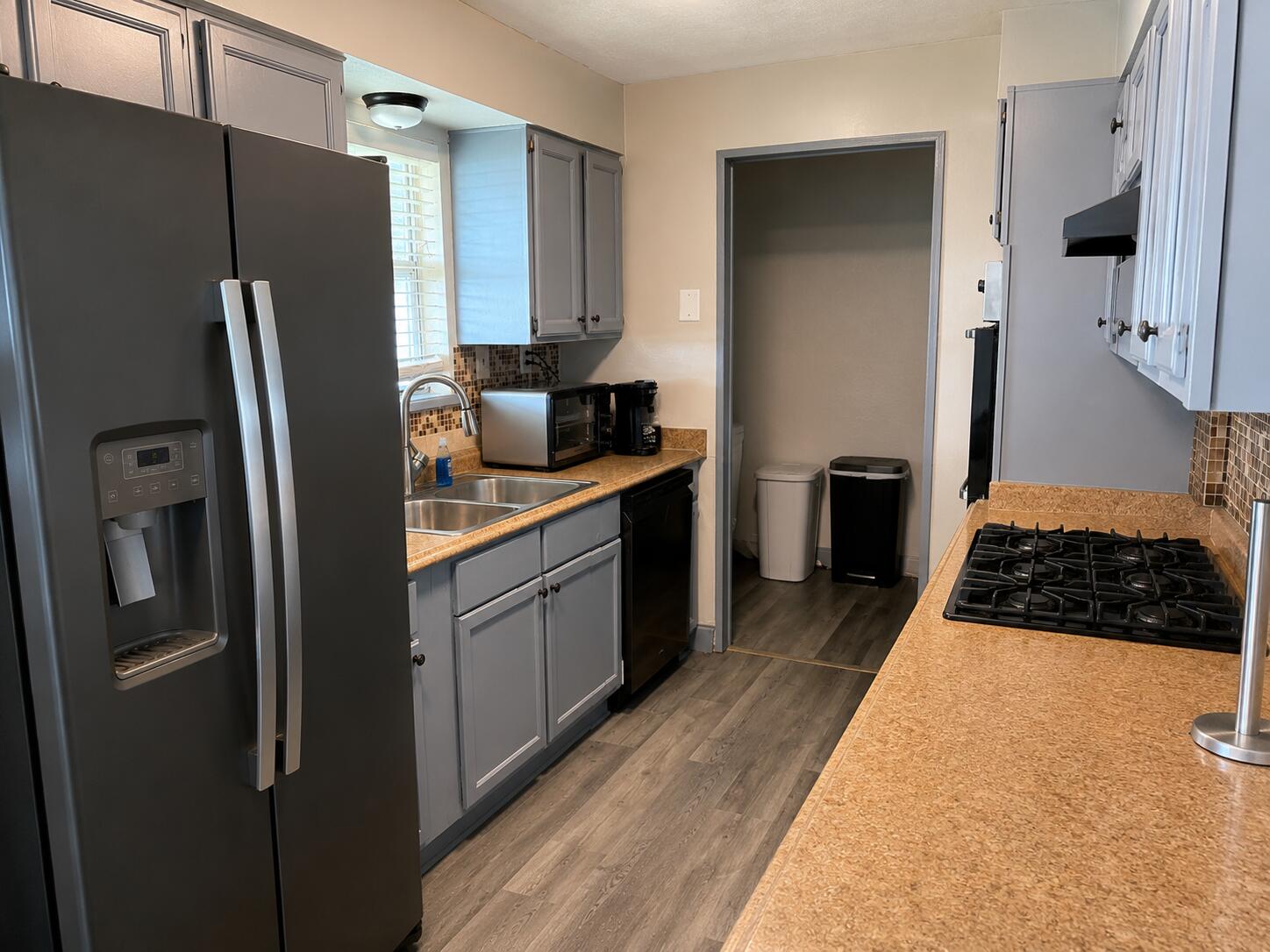 1806 John Road Clewiston, FL 33440 - Photo 4 of 18 Kitchen