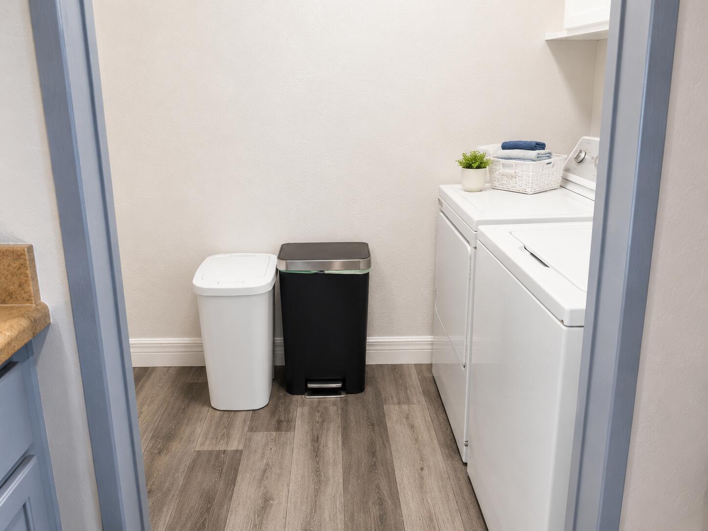 1806 John Road Clewiston, FL 33440 - Photo 6 of 18 Laundry Room