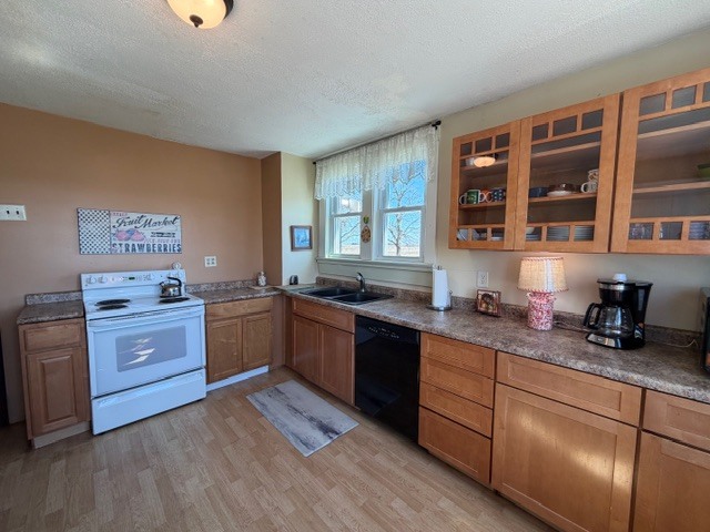 915 East Emery Road Decatur, IL 62526 - Photo 3 of 36