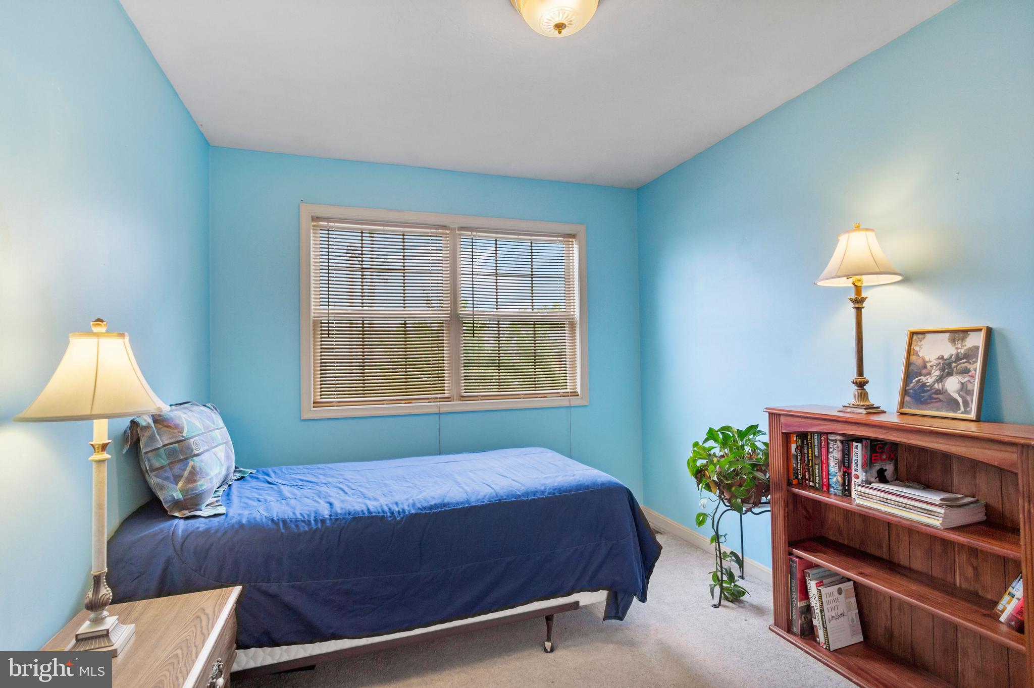 462 West Walnut Street Hanover, PA 17331 - Photo 15 of 25 2nd bedroom