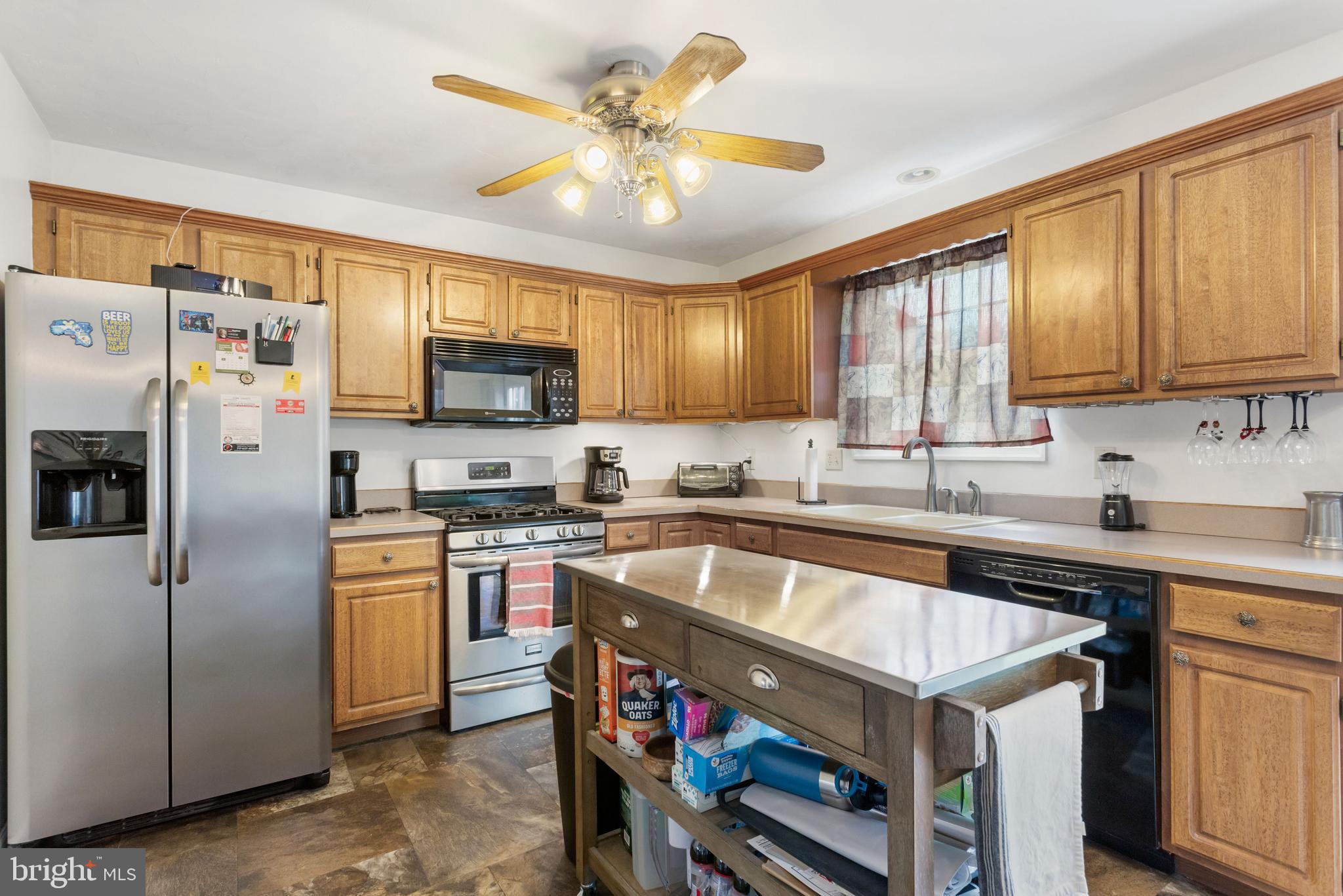 462 West Walnut Street Hanover, PA 17331 - Photo 8 of 25 kitchen