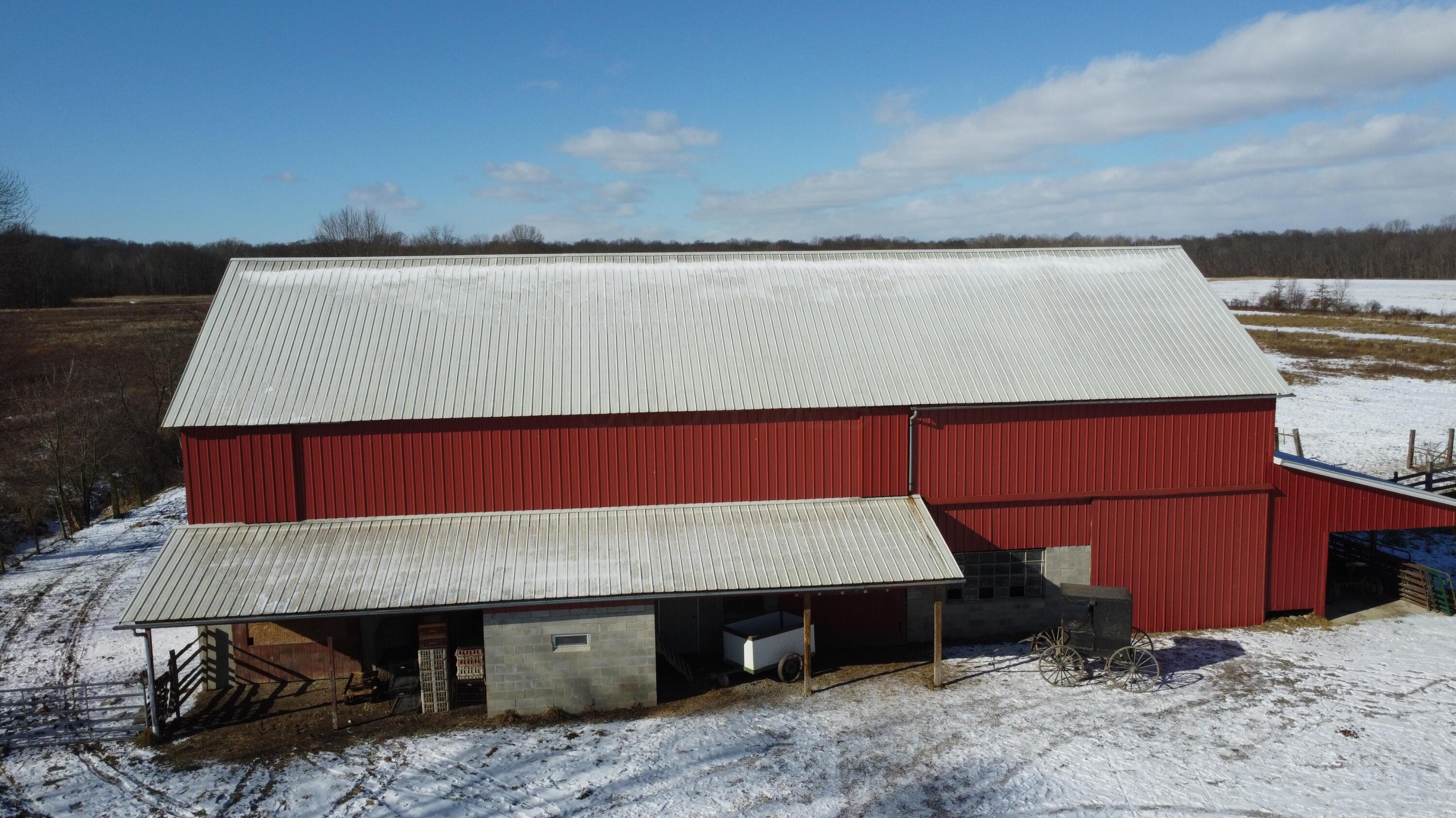 623 Flag Dale Road South Junction City, OH 43748 - Photo 9 of 27 Livestock Barn