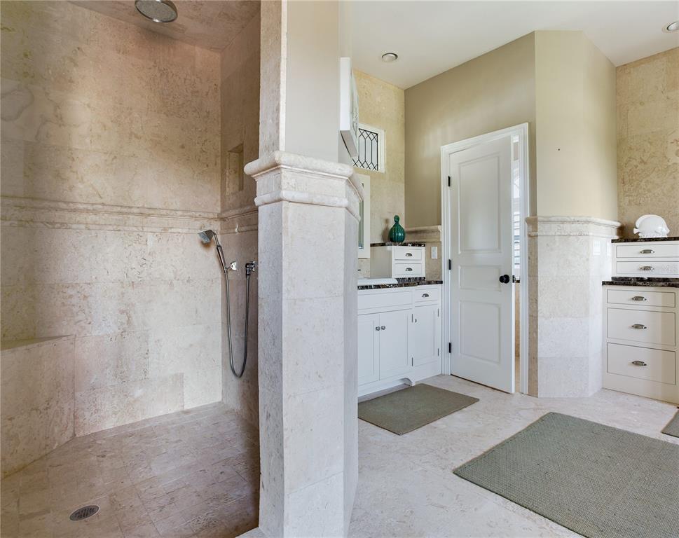 16116 Gulf Boulevard Redington Beach, FL 33708 - Photo 23 of 49