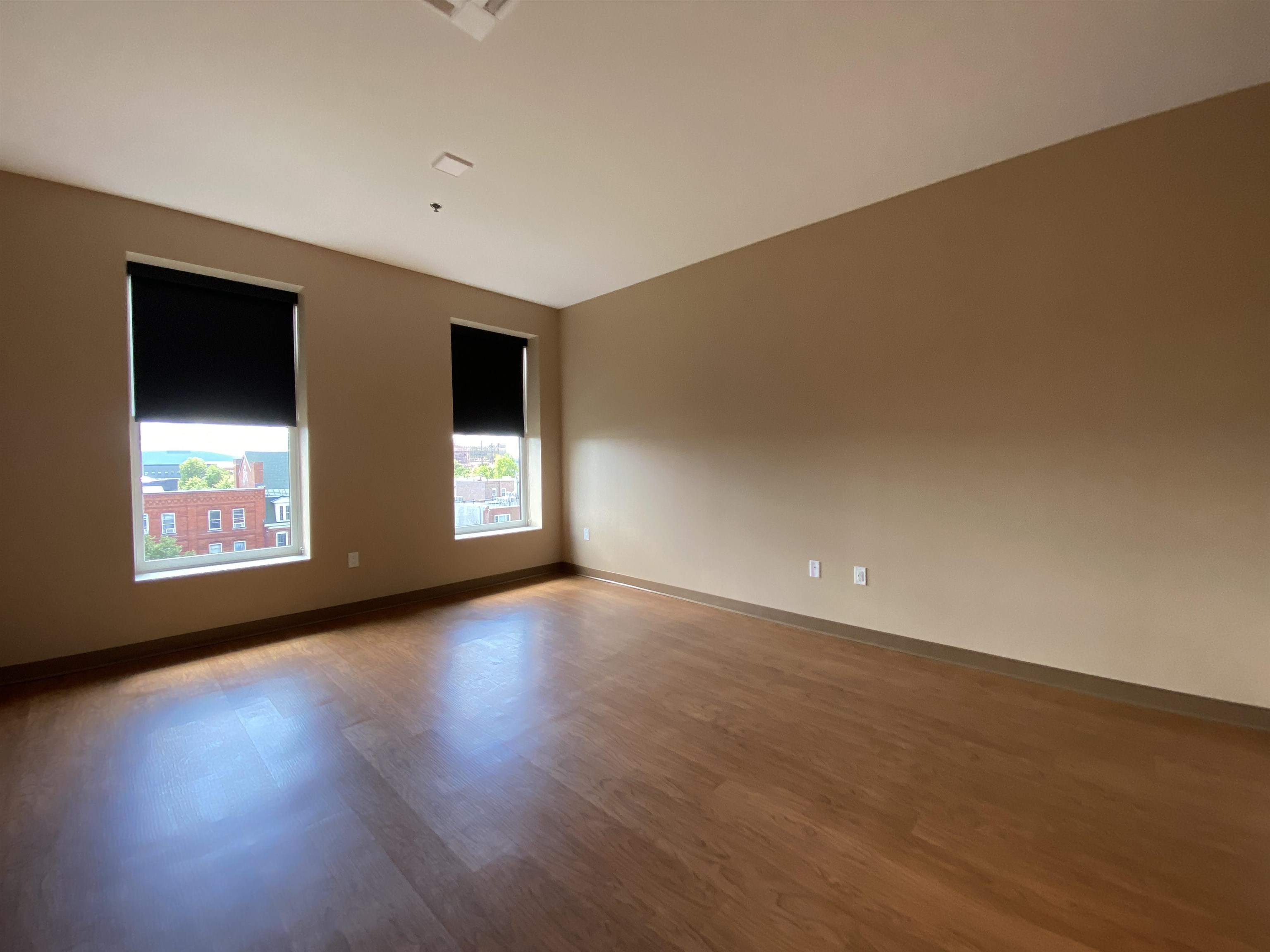 83 Hanover Street, Unit 405 Manchester, NH 03101 - Photo 11 of 37