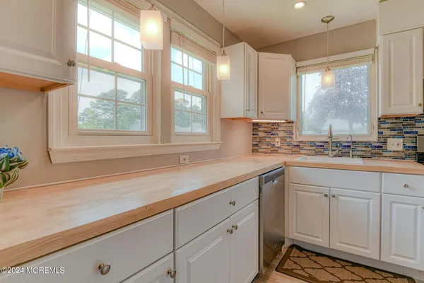 $2,400 | 35 Auburn Street, Unit 54B, Whiting, NJ 08759