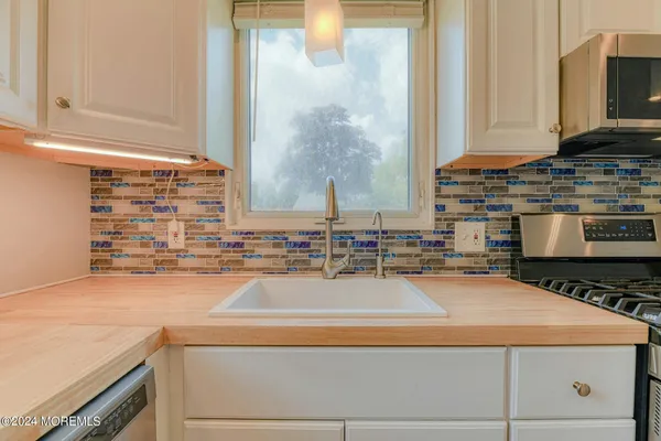 $2,400 | 35 Auburn Street, Unit 54B, Whiting, NJ 08759
