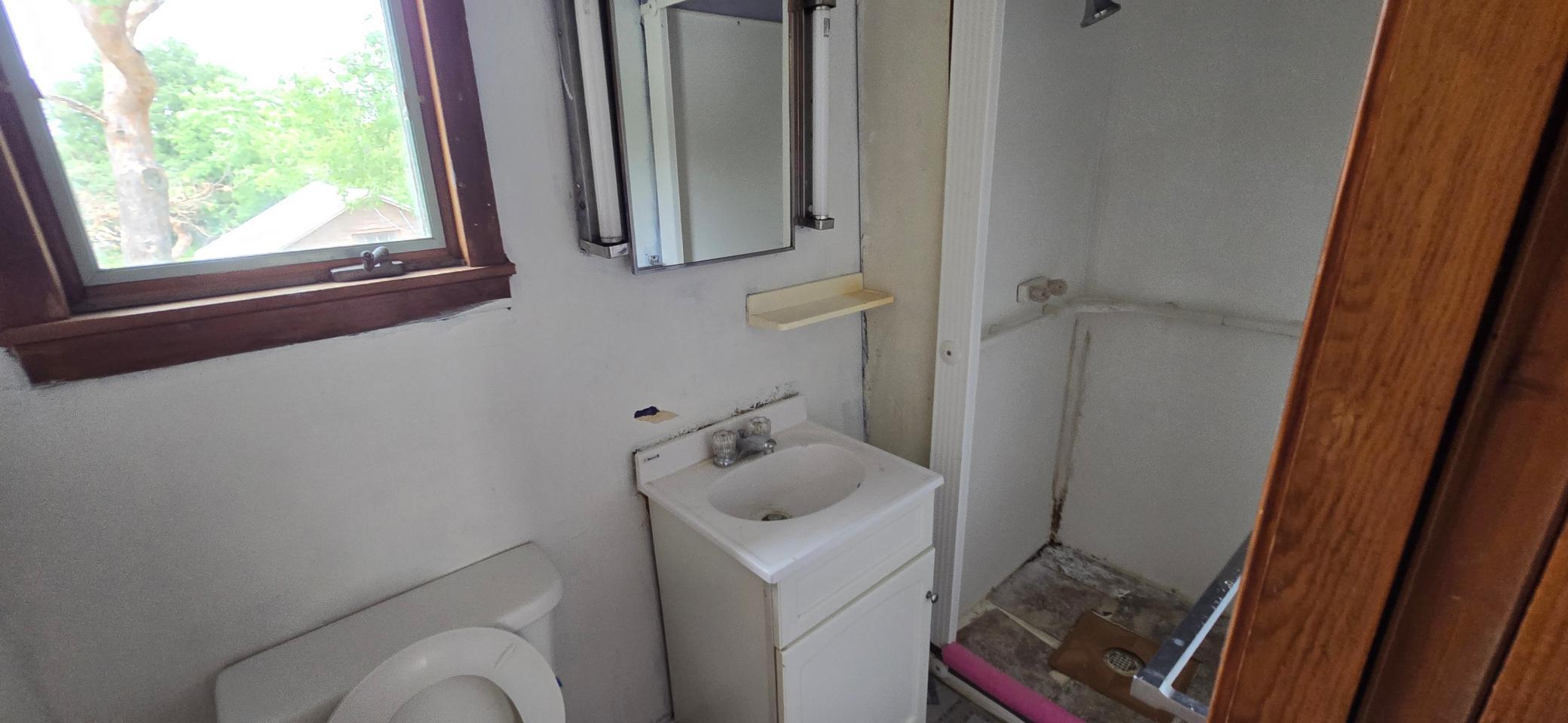 922 White Street Jackson, MN 56143 - Photo 11 of 14