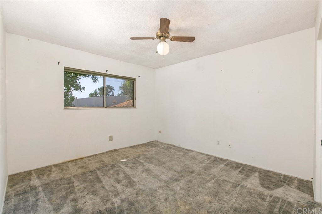 443 East Dougherty Street Fallbrook, CA 92028 - Photo 17 of 27