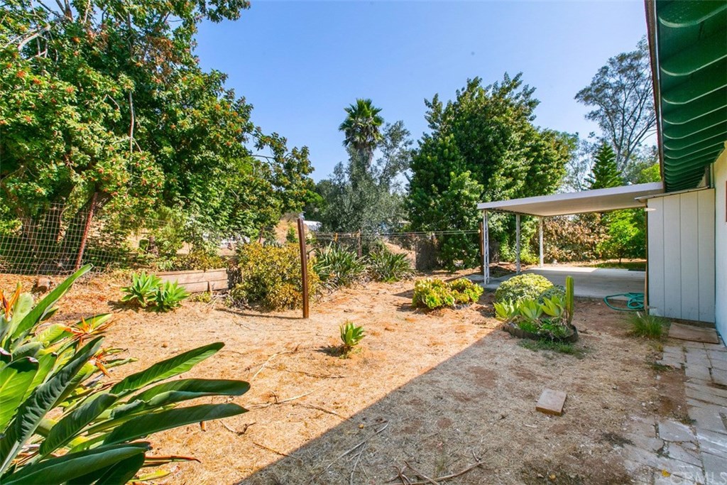 443 East Dougherty Street Fallbrook, CA 92028 - Photo 25 of 27