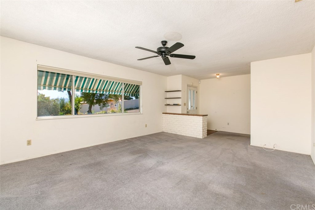 443 East Dougherty Street Fallbrook, CA 92028 - Photo 7 of 27