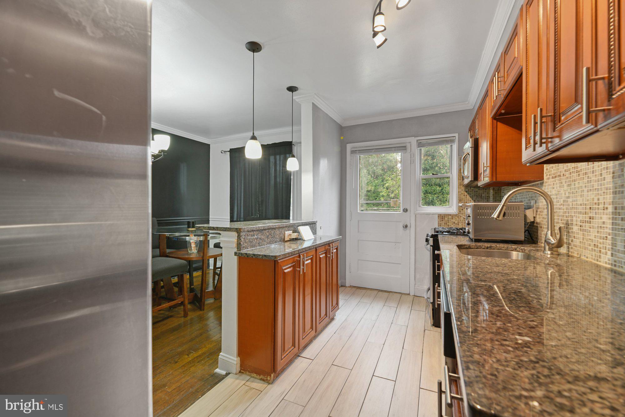 5410 Masefield Road Baltimore, MD 21229 - Photo 11 of 27