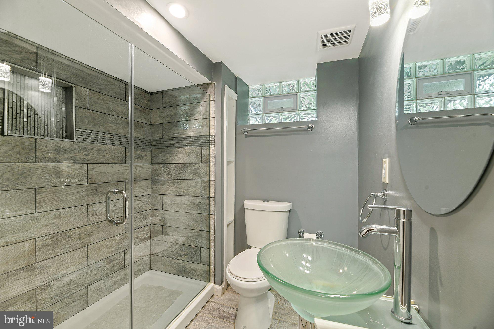 5410 Masefield Road Baltimore, MD 21229 - Photo 18 of 27