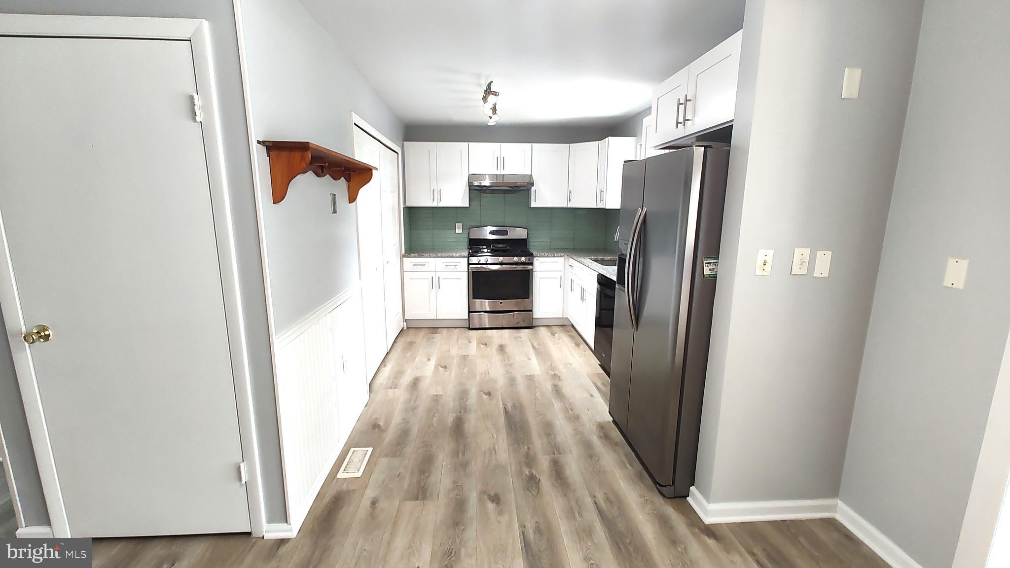 8027 Shore Road Dundalk, MD 21222 - Photo 3 of 42 Gallery Image 3