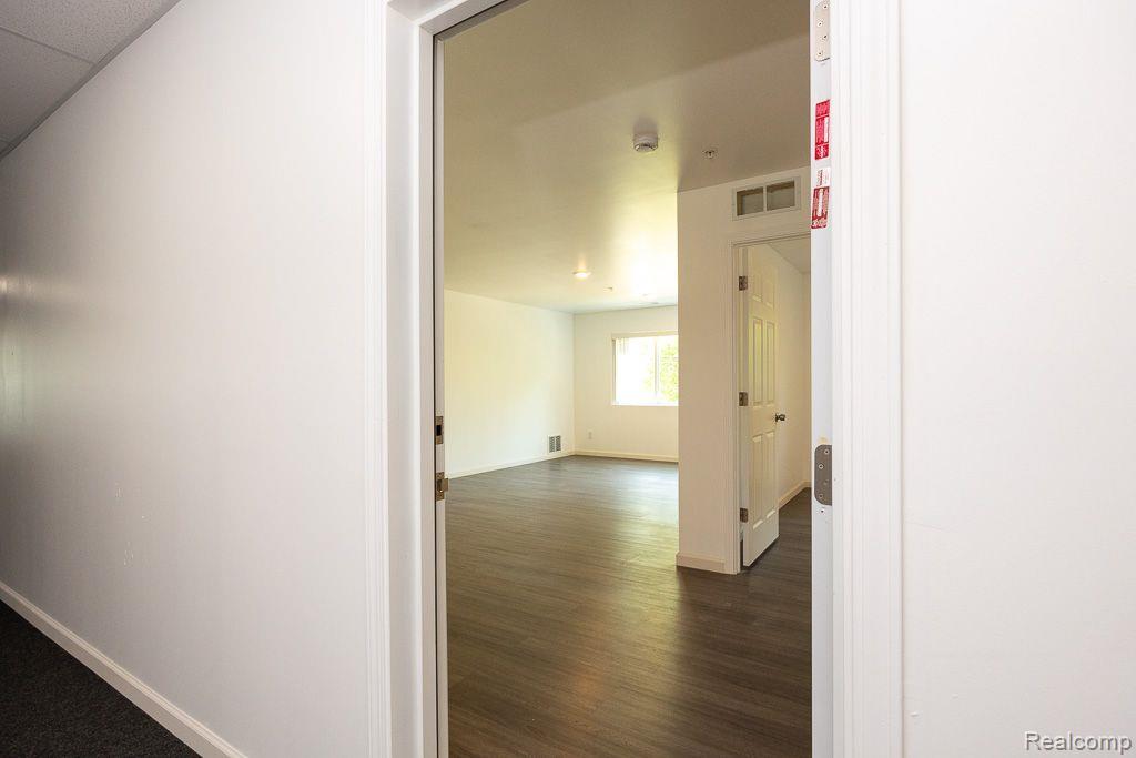 35410 Van Born Road, Unit 305 Wayne, MI 48184 - Photo 6 of 39