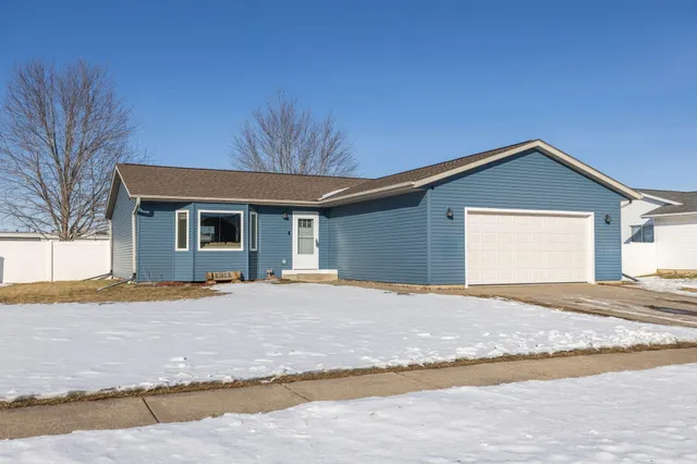 $379,900 | 1464 Waterloo Avenue, West Salem, WI 54669