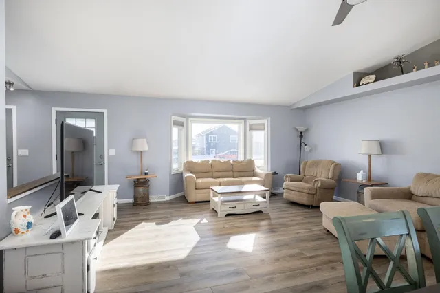 $379,900 | 1464 Waterloo Avenue, West Salem, WI 54669