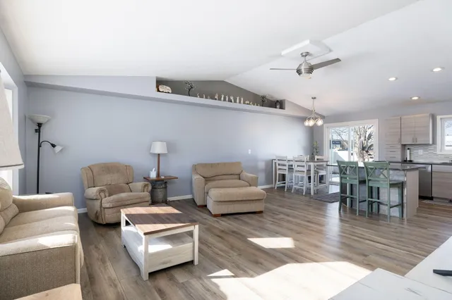 $379,900 | 1464 Waterloo Avenue, West Salem, WI 54669