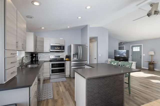 $379,900 | 1464 Waterloo Avenue, West Salem, WI 54669