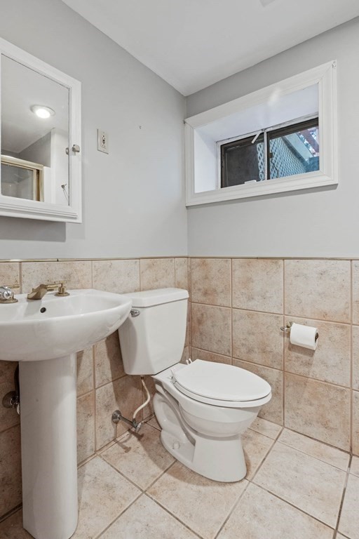 240 West Main Street Georgetown, MA 01833 - Photo 16 of 25 Gallery Image 16