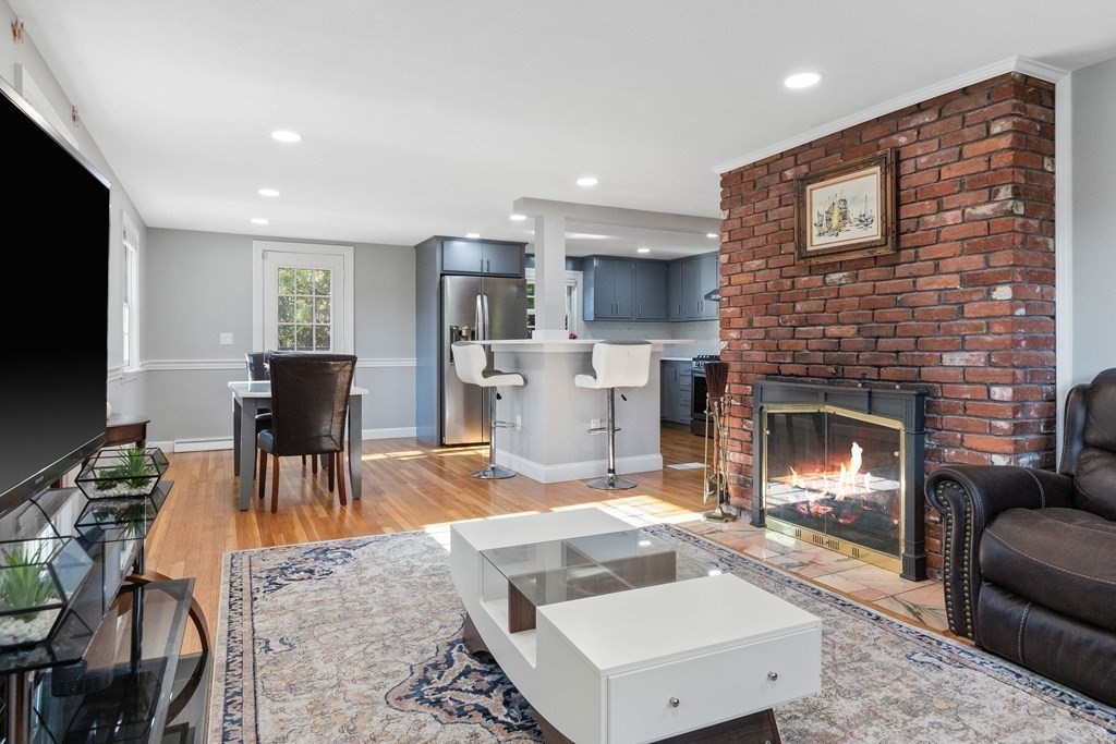 240 West Main Street Georgetown, MA 01833 - Photo 2 of 25 Gallery Image 2