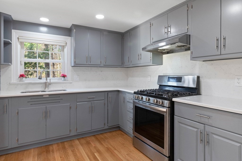 240 West Main Street Georgetown, MA 01833 - Photo 3 of 25 Gallery Image 3