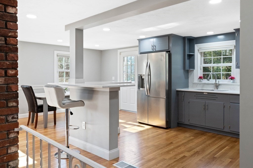 240 West Main Street Georgetown, MA 01833 - Photo 4 of 25 Gallery Image 4