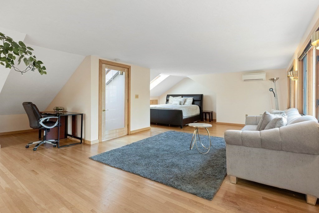 240 West Main Street Georgetown, MA 01833 - Photo 6 of 25 Gallery Image 6