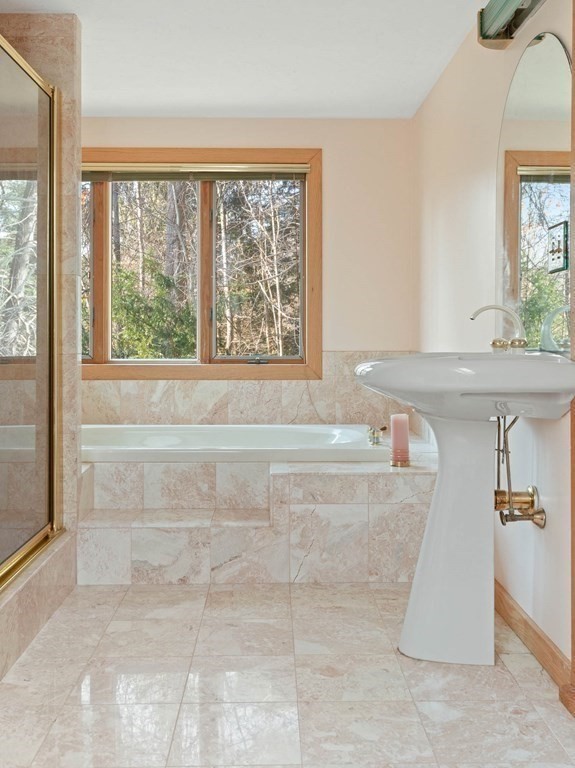 240 West Main Street Georgetown, MA 01833 - Photo 9 of 25 Gallery Image 9