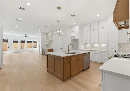$719,900 | 6009 Maxie Street, Houston, TX 77007