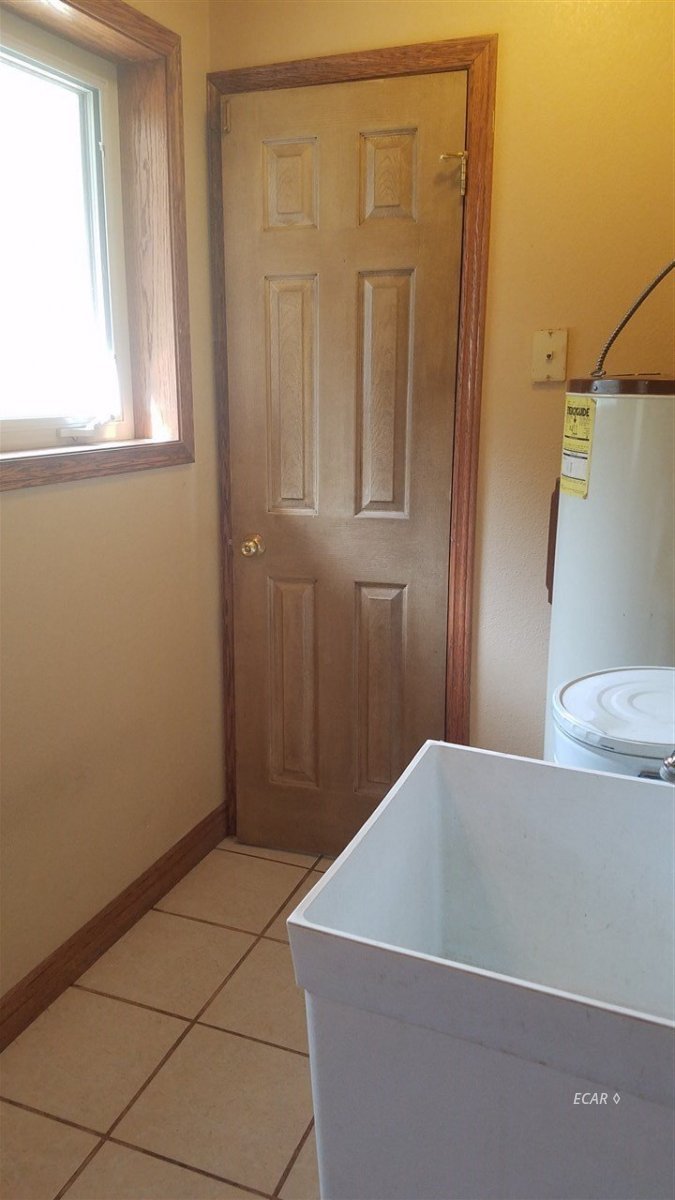 9039 Ruby Valley Road Spring Creek, NV 89815 - Photo 43 of 47 a view of an empty room
