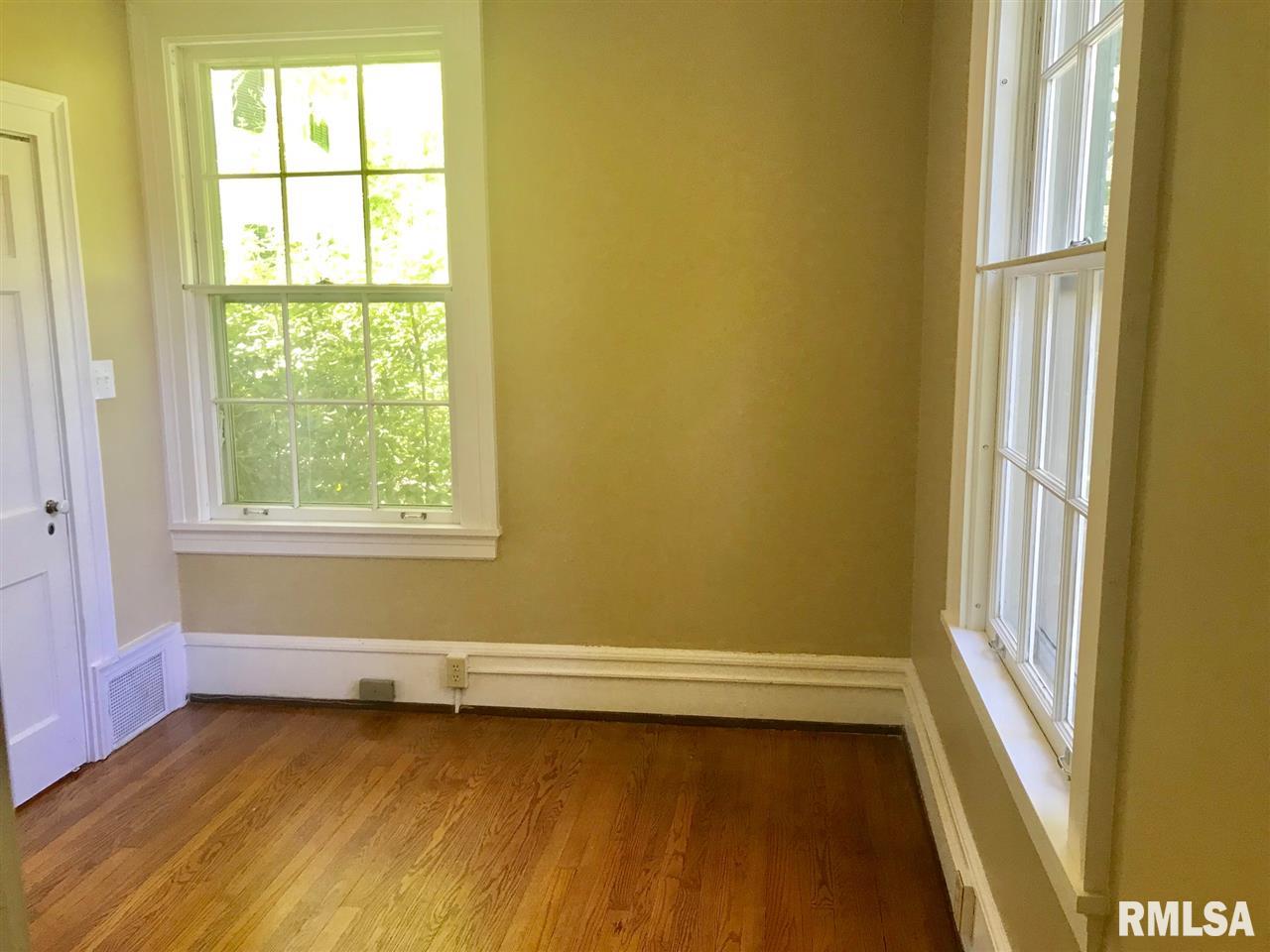 1840 West Laurel Street Springfield, IL 62704 - Photo 14 of 38