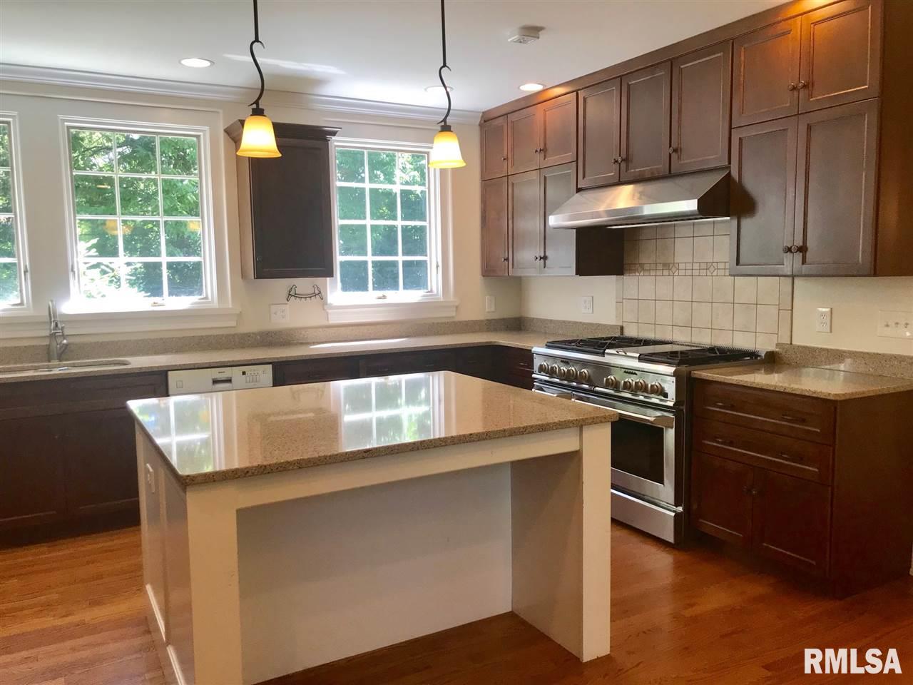 1840 West Laurel Street Springfield, IL 62704 - Photo 18 of 38