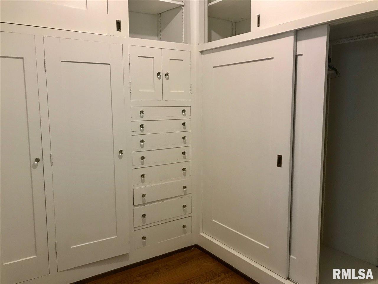 1840 West Laurel Street Springfield, IL 62704 - Photo 23 of 38