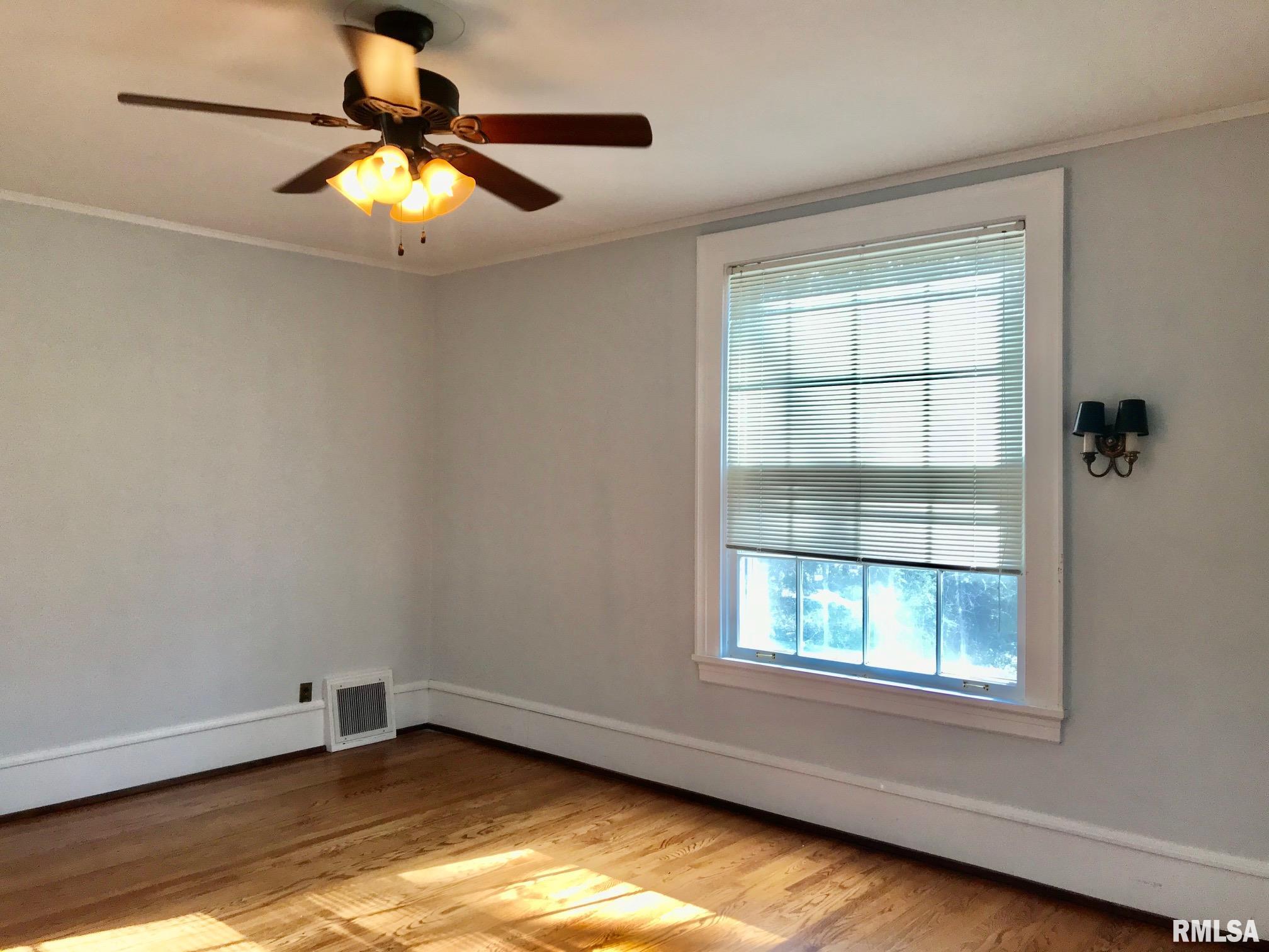 1840 West Laurel Street Springfield, IL 62704 - Photo 33 of 38