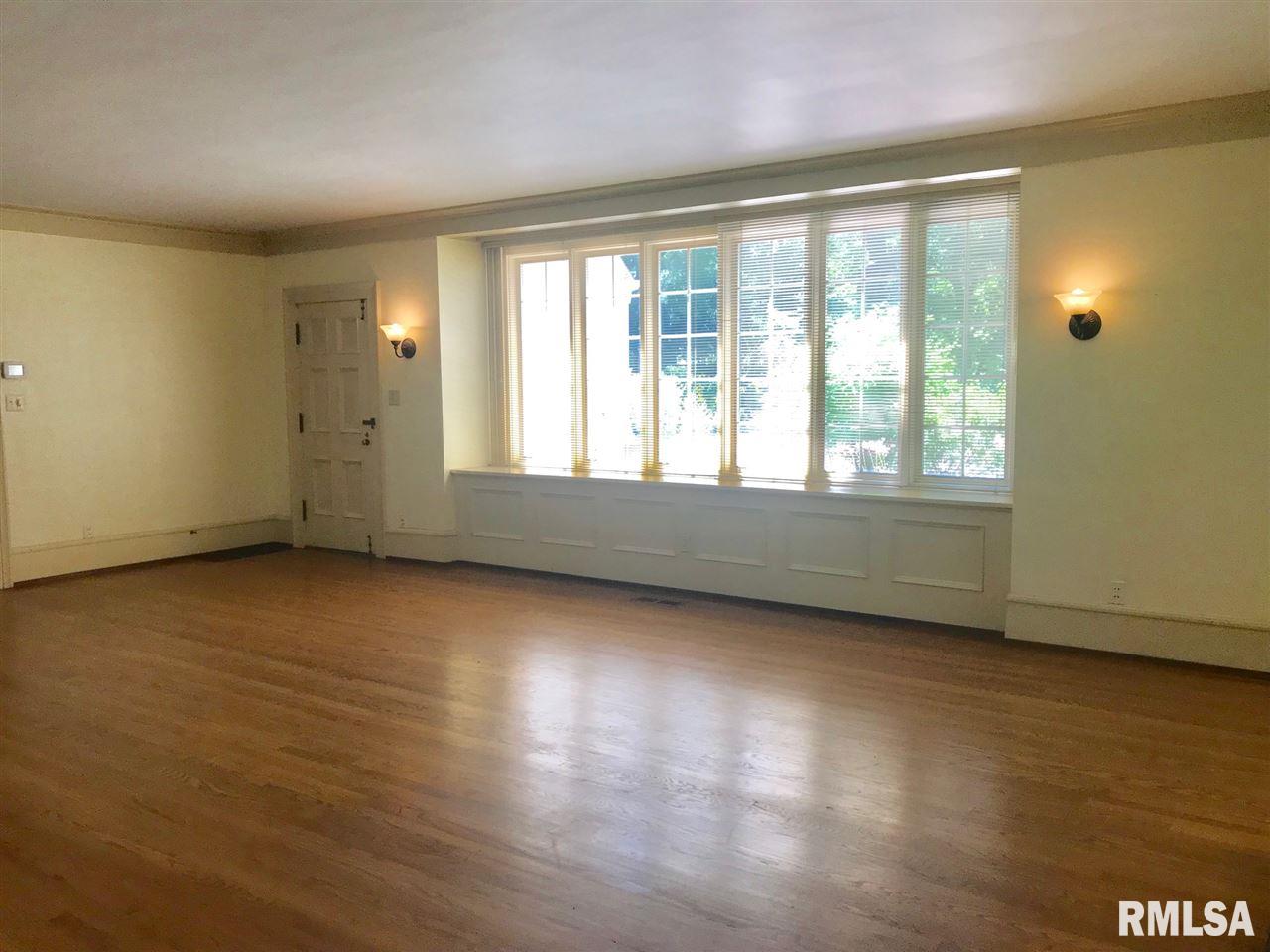 1840 West Laurel Street Springfield, IL 62704 - Photo 6 of 38