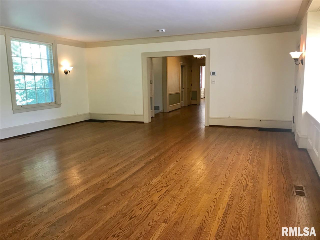 1840 West Laurel Street Springfield, IL 62704 - Photo 7 of 38