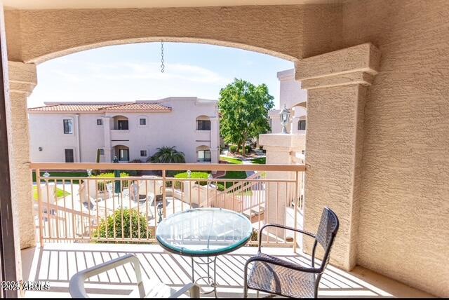 9151 West Greenway Road, Unit 239 Peoria, AZ 85381 - Photo 6 of 17 6