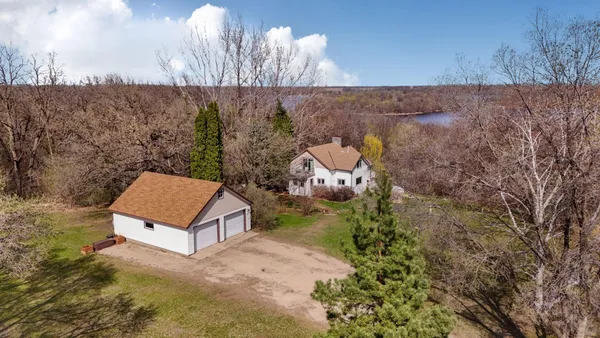 $400,000 | 12951 Daisy Lane Southwest, Farwell, MN 56327
