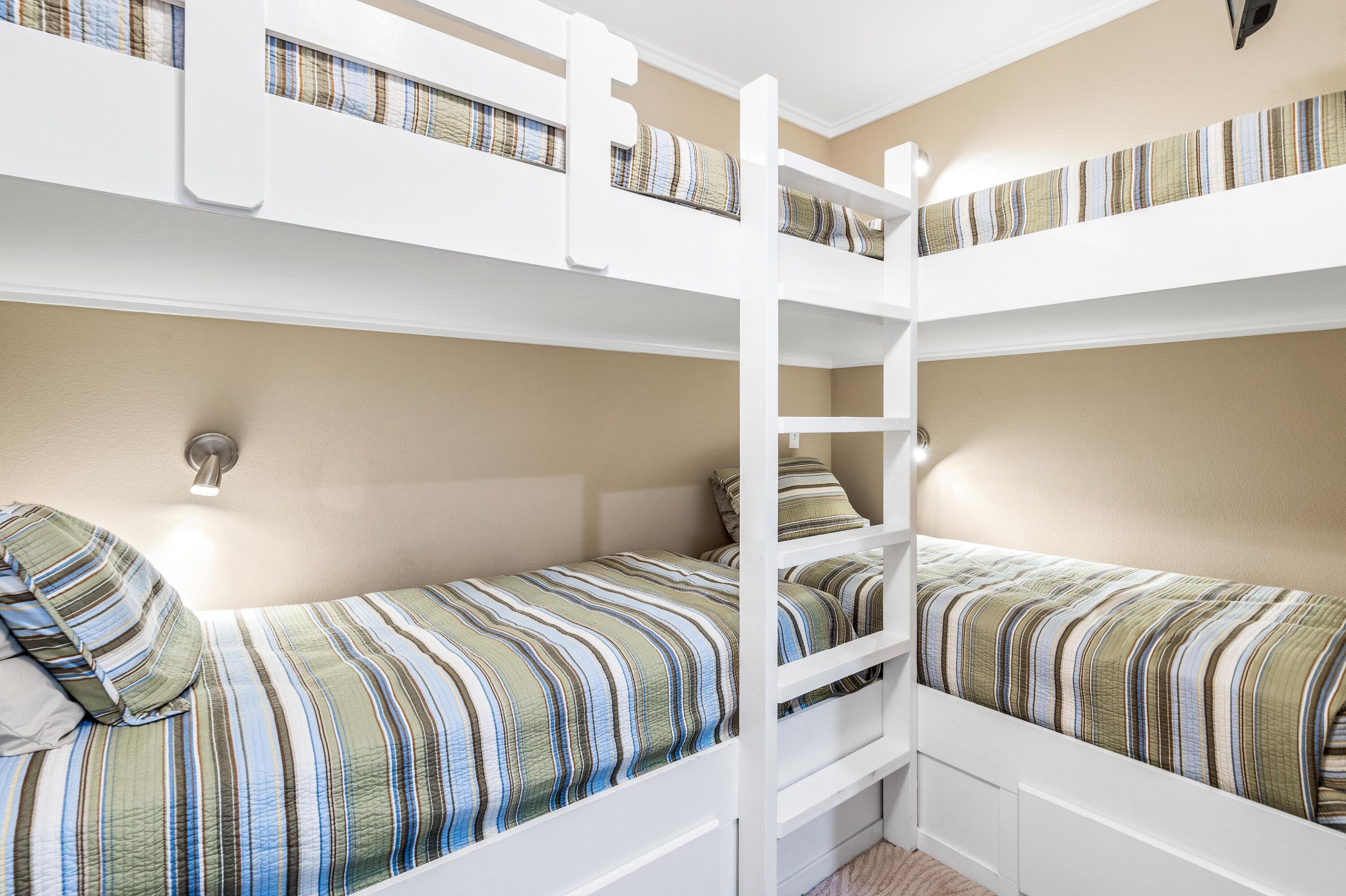 36 Moonlight Beach Lane Inlet Beach, FL 32461 - Photo 28 of 42 a bedroom with a bed and a window