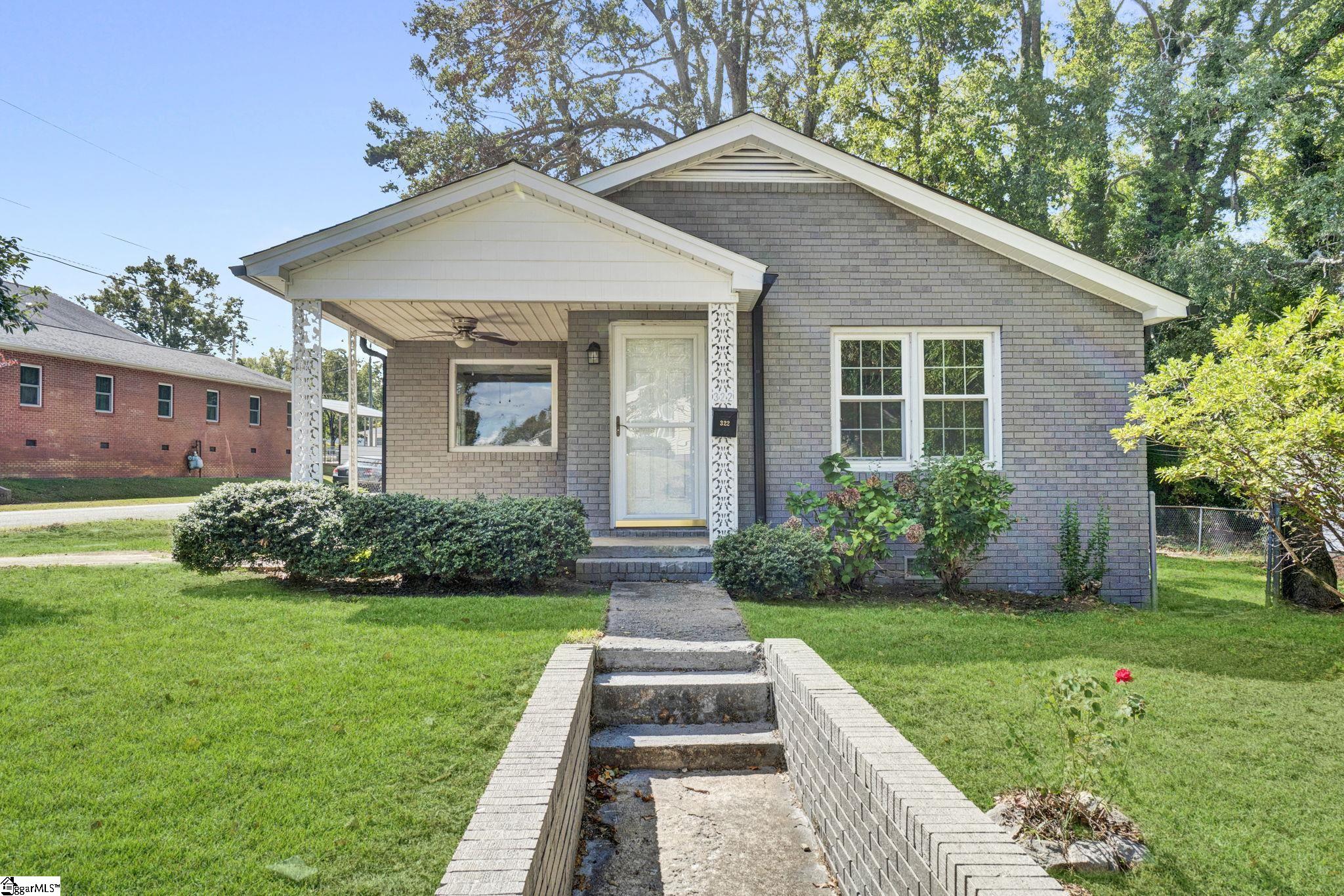 322 Davidson Street Clinton, SC 29325 - Photo 2 of 40 Gallery Image 2