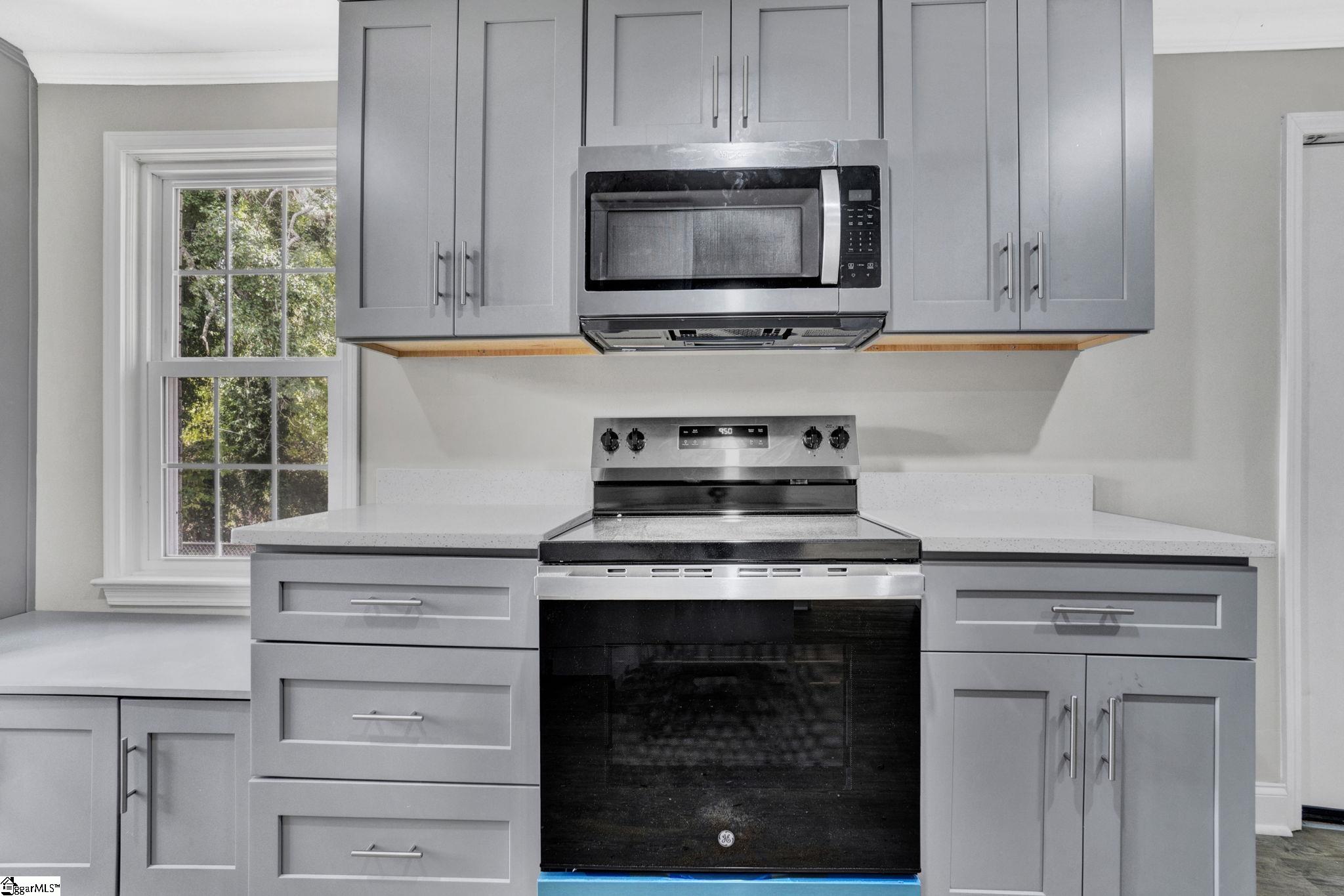 322 Davidson Street Clinton, SC 29325 - Photo 4 of 40 Gallery Image 4