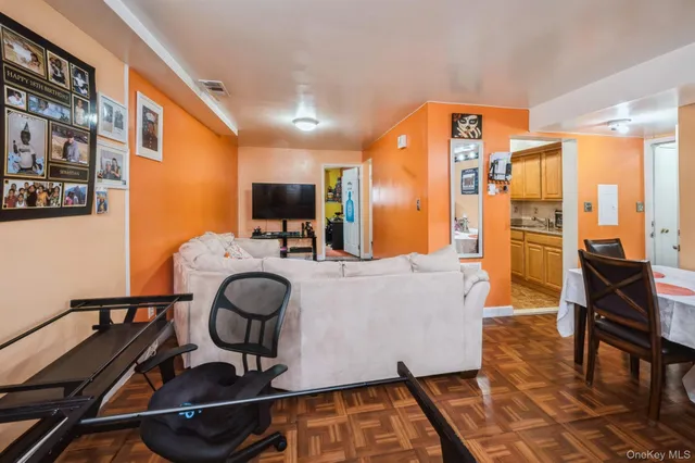 $925,000 | 782 East 179th Street | West Farms