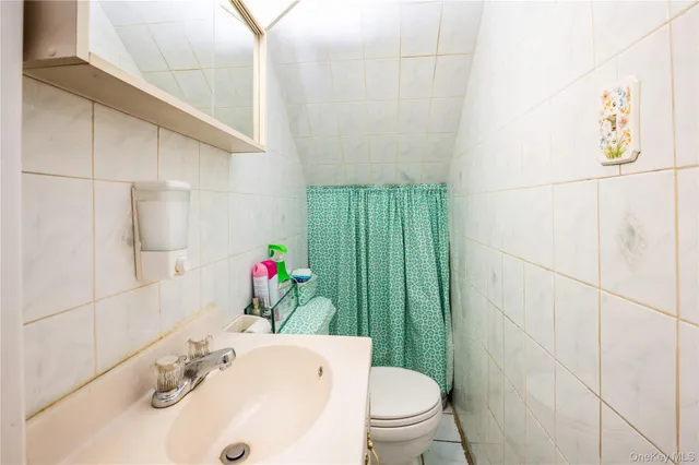 $925,000 | 782 East 179th Street | West Farms