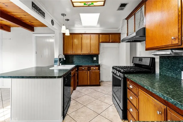 $729,900 | 1045 Cathedral Way, Pomona, CA 91768