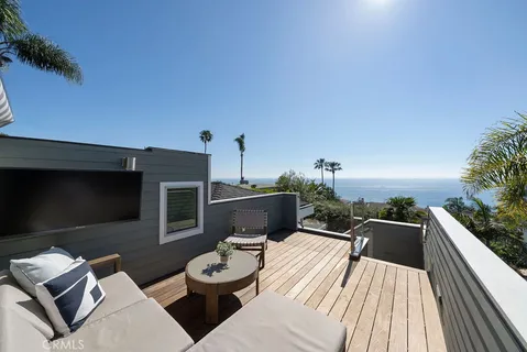 $2,349,000 | 31911 Crestwood Place, Laguna Beach, CA 92651