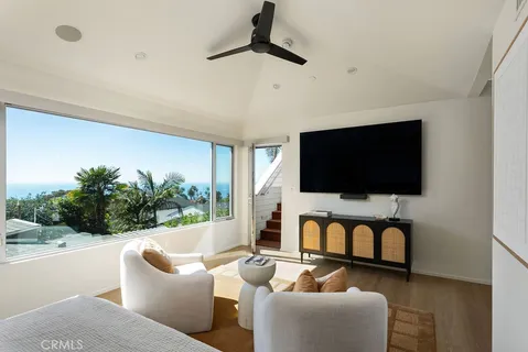 $2,349,000 | 31911 Crestwood Place, Laguna Beach, CA 92651