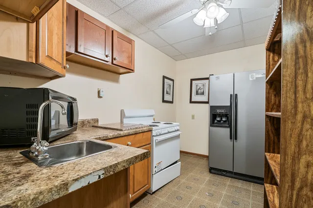 $950,000 | 115 Long Point Drive, Rock Island, TN 38581