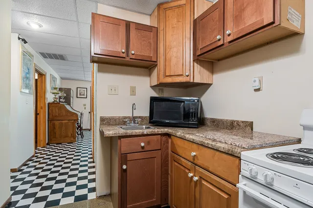 $950,000 | 115 Long Point Drive, Rock Island, TN 38581